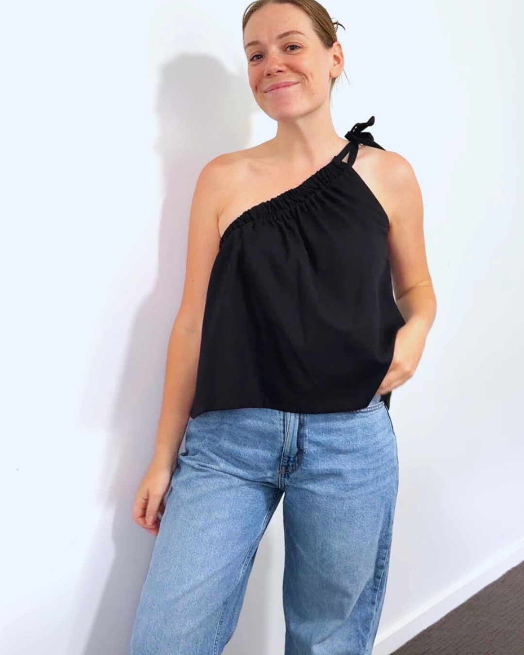 One Shoulder Top | Black